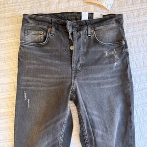 Women's Skinny Jeans in Washed Gray